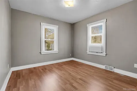 5687 S Foresthill Street Littleton CO 80120