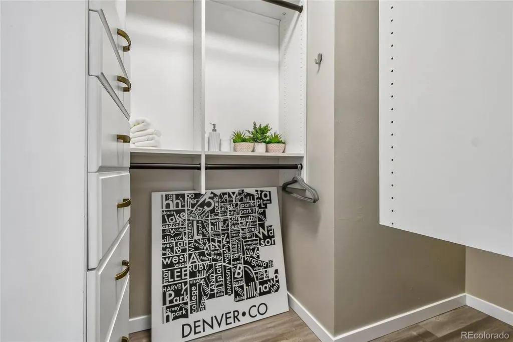 2327 Glenarm Place Denver CO 80205