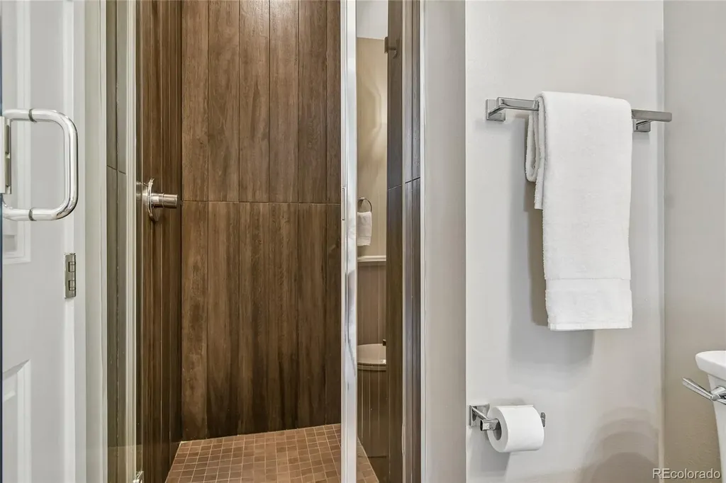 2327 Glenarm Place Denver CO 80205