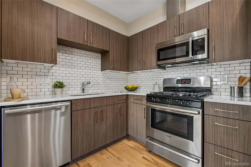2327 Glenarm Place Denver CO 80205