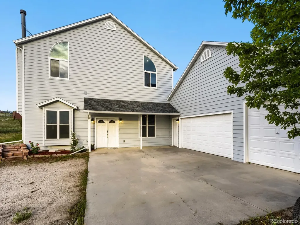 8370 Midsummer Lane Elizabeth CO 80107