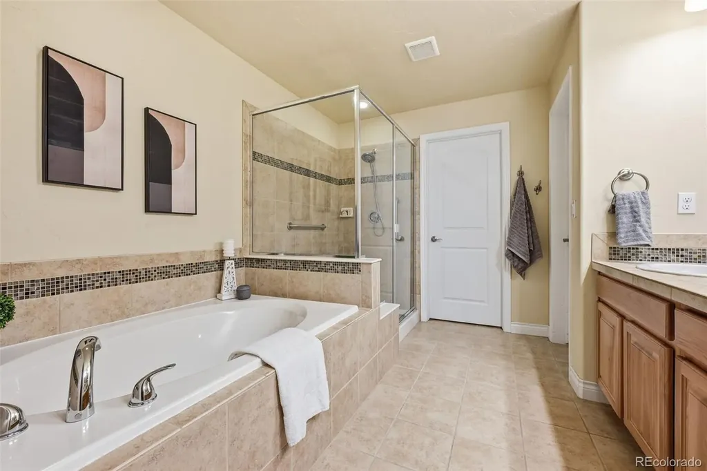 4417 Echo Court Larkspur CO 80118