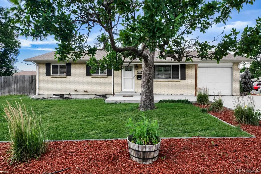 5290 W 84th Avenue Arvada CO 80003