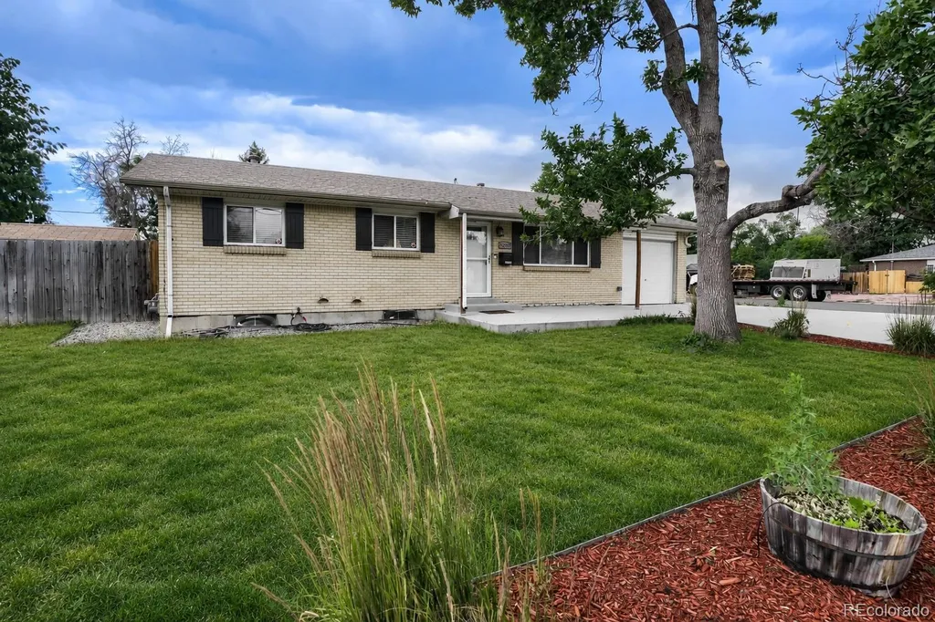 5290 W 84th Avenue Arvada CO 80003
