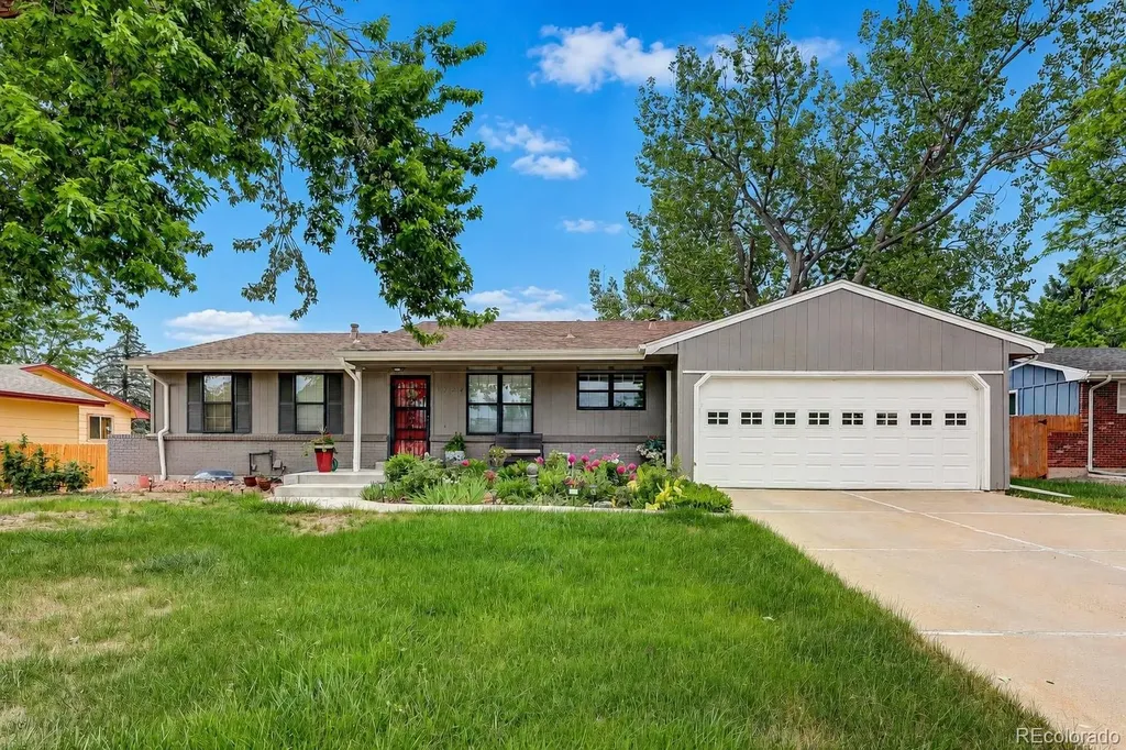 9324 W Colorado Avenue Lakewood CO 80232