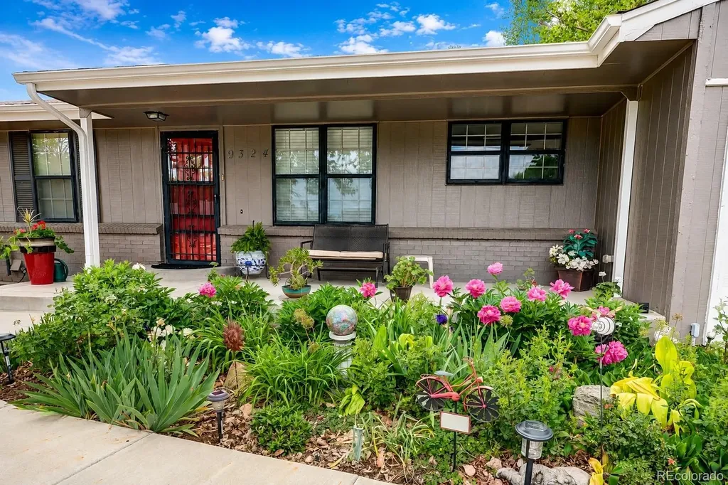9324 W Colorado Avenue Lakewood CO 80232