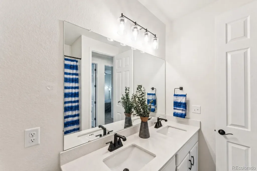 24544 E 37th Avenue Aurora CO 80019