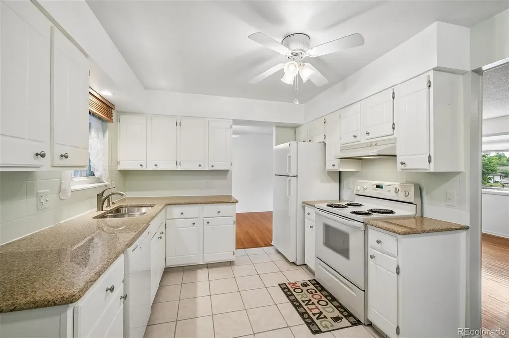 9984 W Maryland Drive Lakewood CO 80232