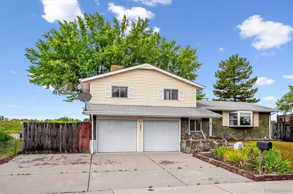 9984 W Maryland Drive Lakewood CO 80232