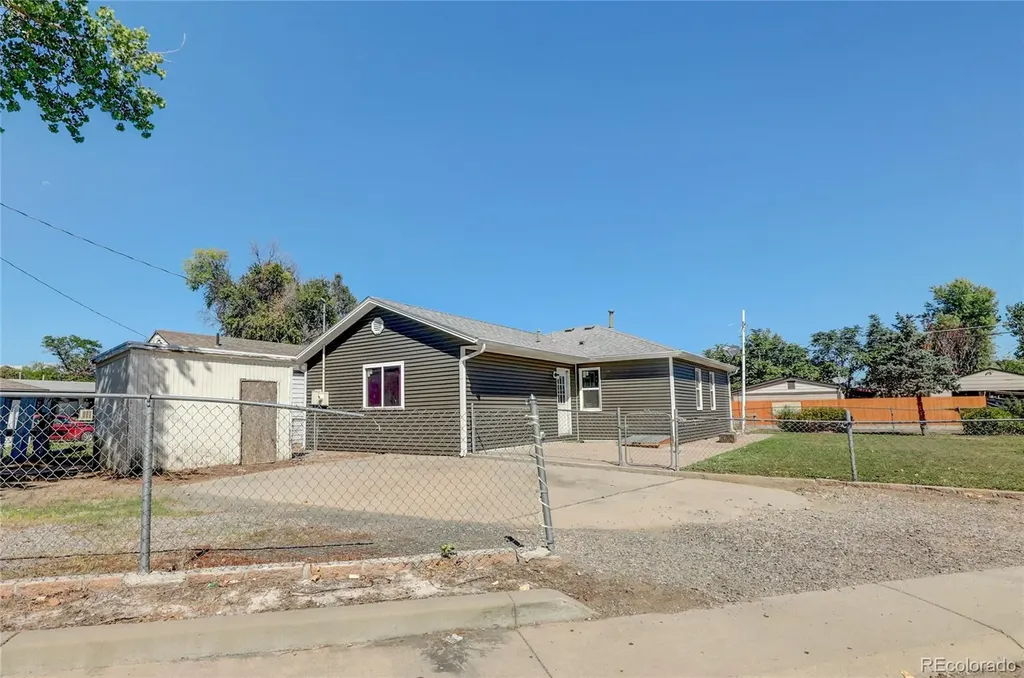 6510 E 74th Place Commerce City CO 80022