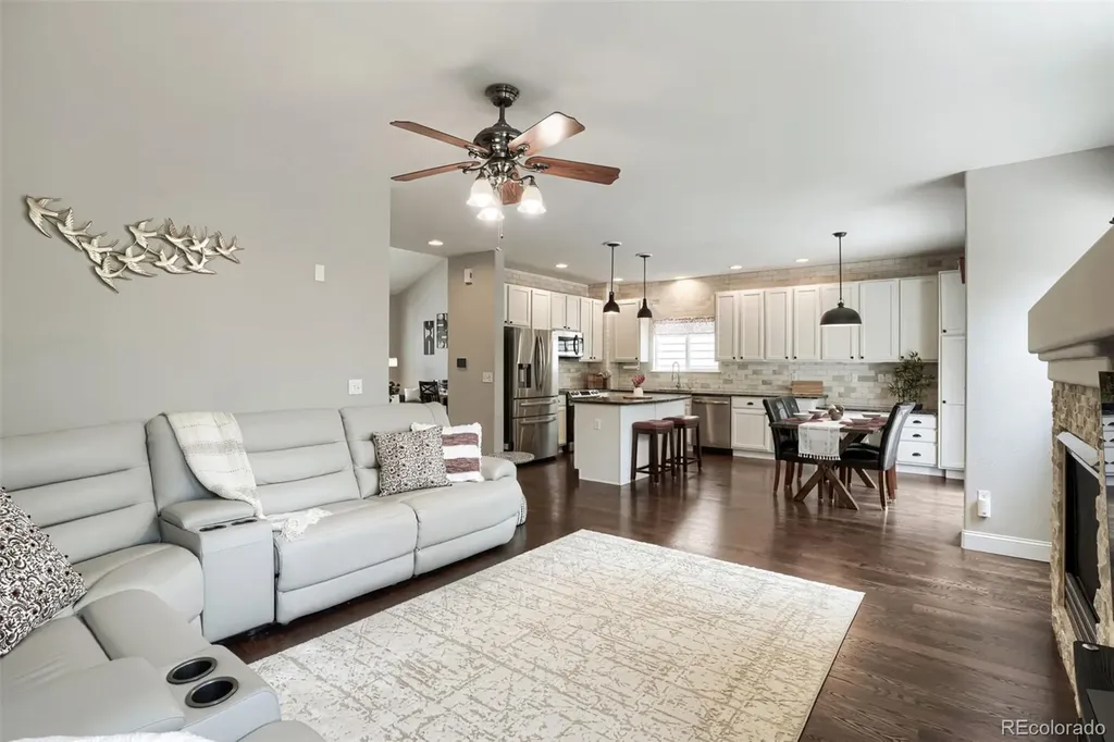 10368 Fairlawn Trail Highlands Ranch CO 80130