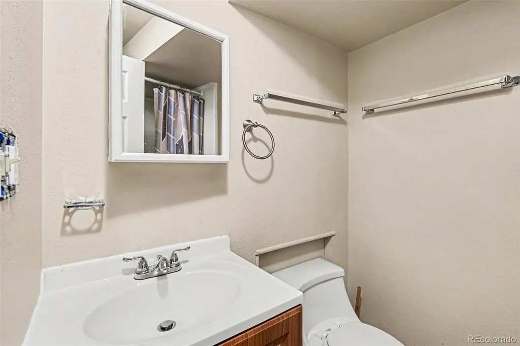 15743 E 13th Place Aurora CO 80011
