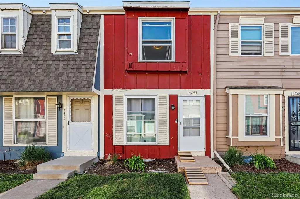 15743 E 13th Place Aurora CO 80011