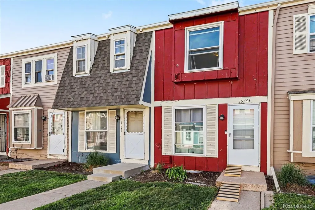15743 E 13th Place Aurora CO 80011
