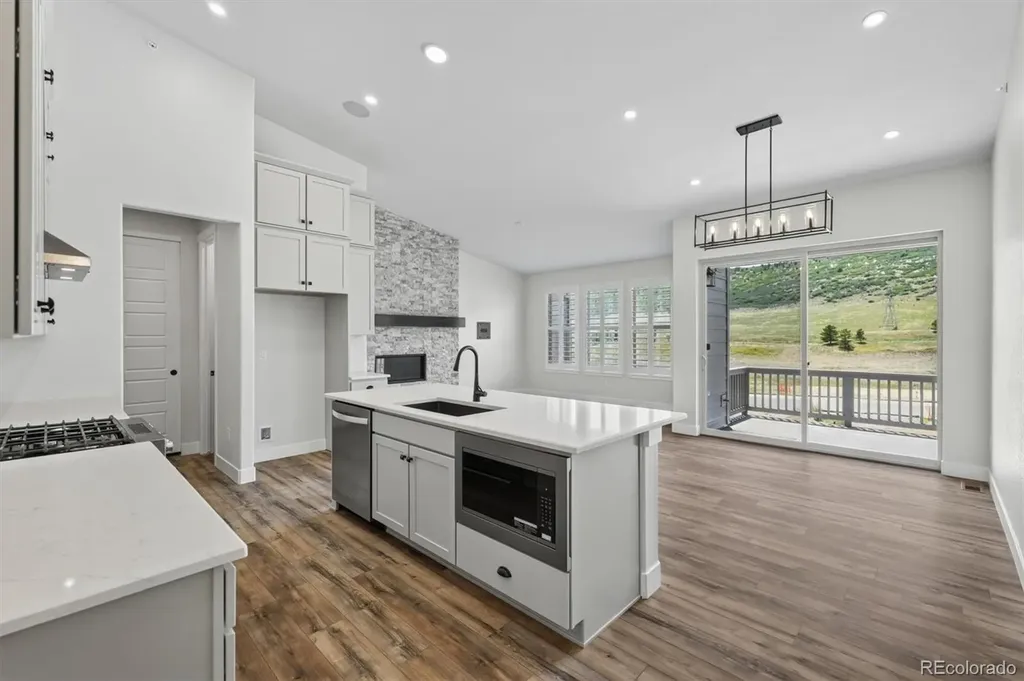 11841 Canyon Avenue Littleton CO 80127