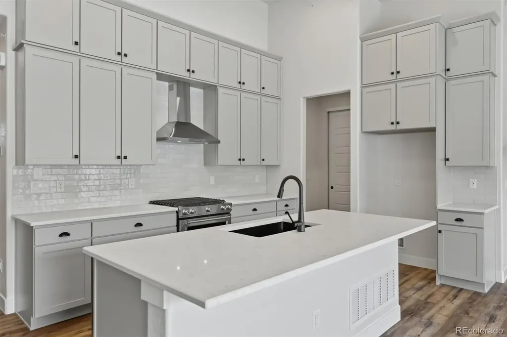 11841 Canyon Avenue Littleton CO 80127