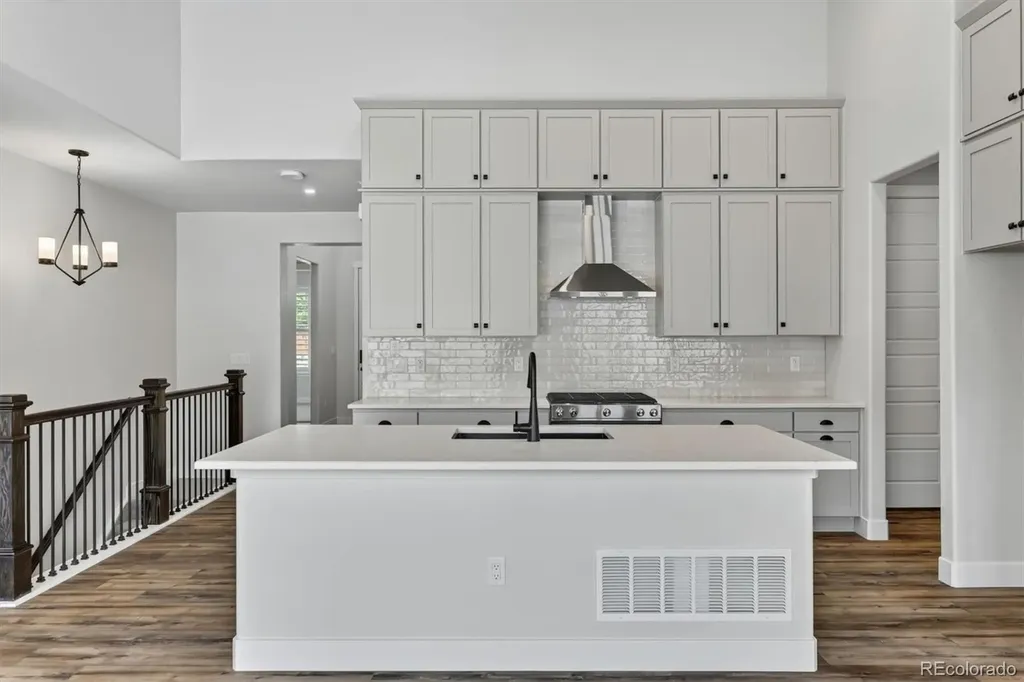 11841 Canyon Avenue Littleton CO 80127