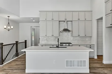 11841 Canyon Avenue Littleton CO 80127