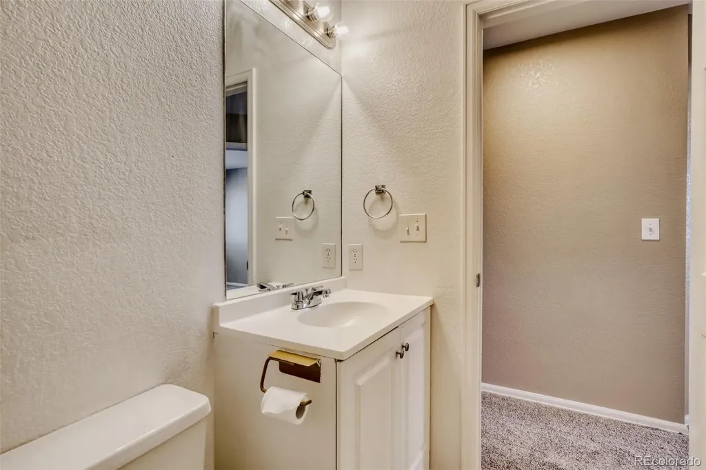 1179 S Waco Street Aurora CO 80017