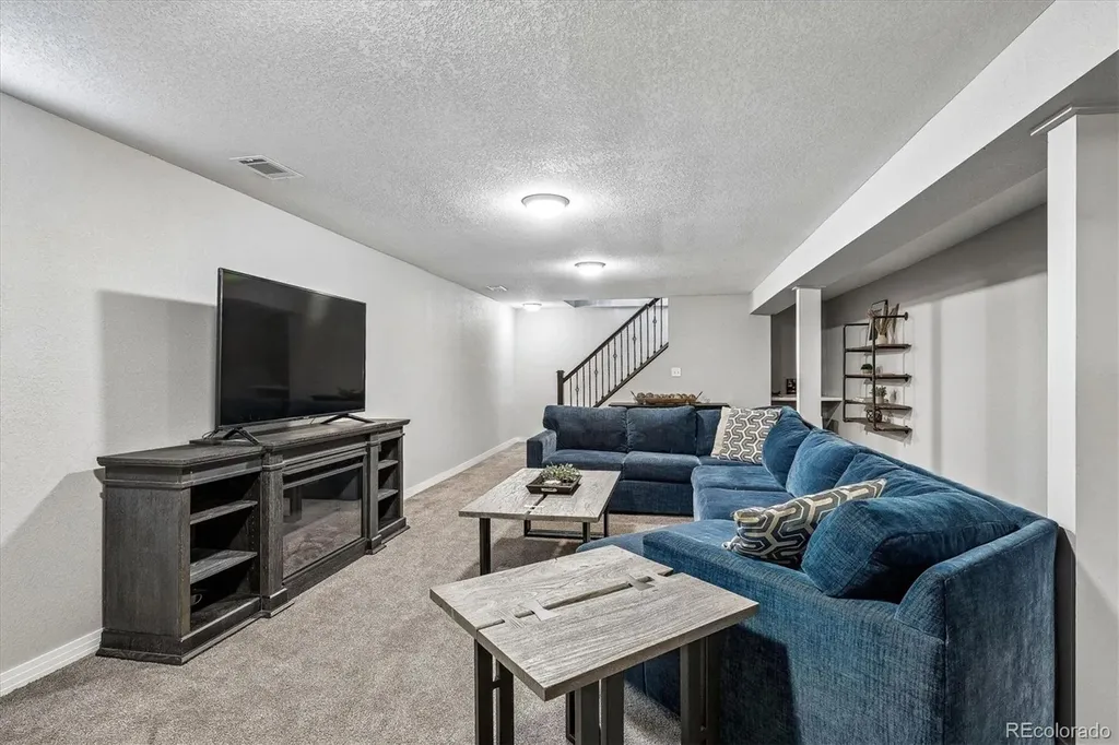 7124 S Grant Street Centennial CO 80122