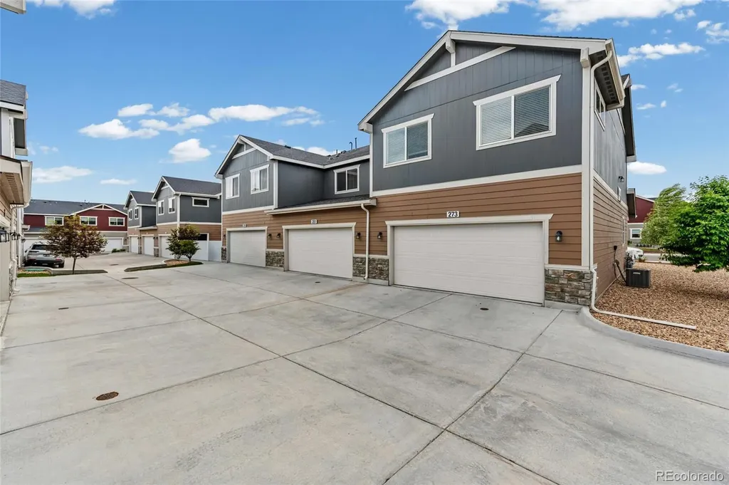 281 Oriole Way Johnstown CO 80534
