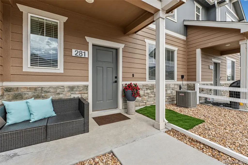 281 Oriole Way Johnstown CO 80534