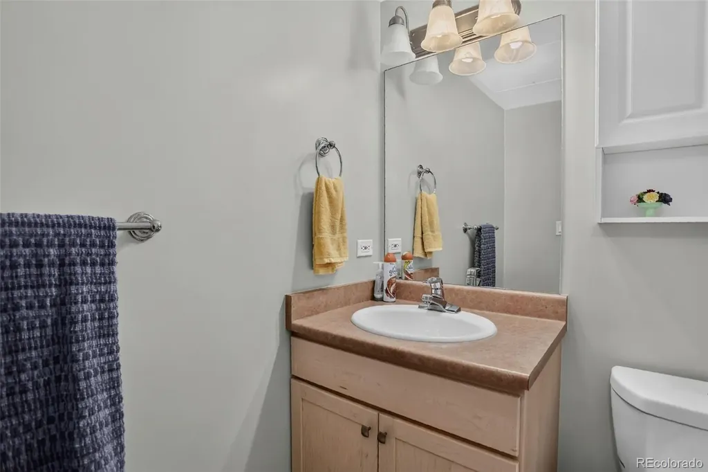 4875 S Monaco Street Denver CO 80237