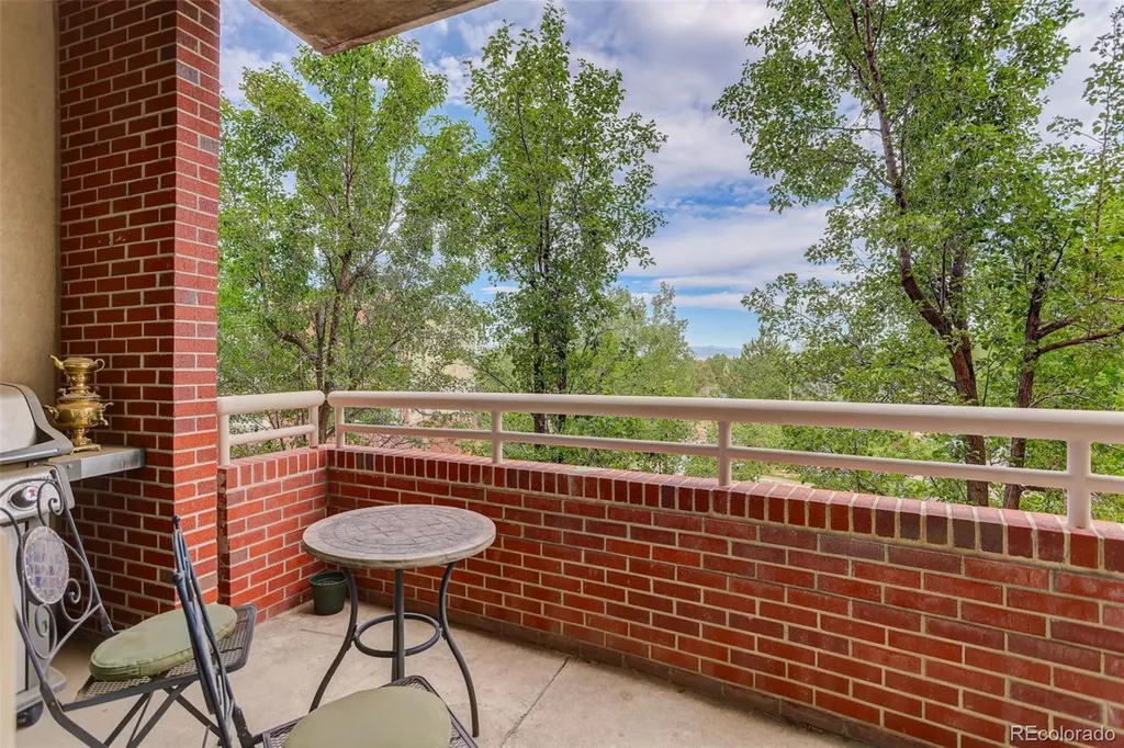 4875 S Monaco Street Denver CO 80237