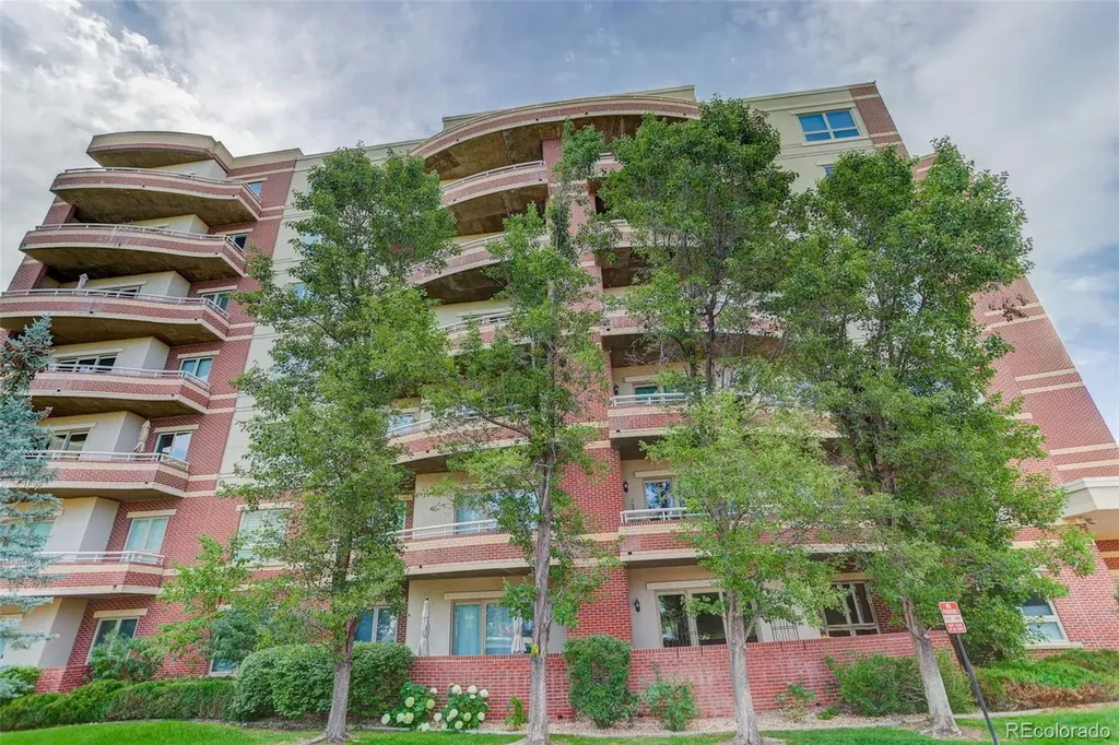 4875 S Monaco Street Denver CO 80237