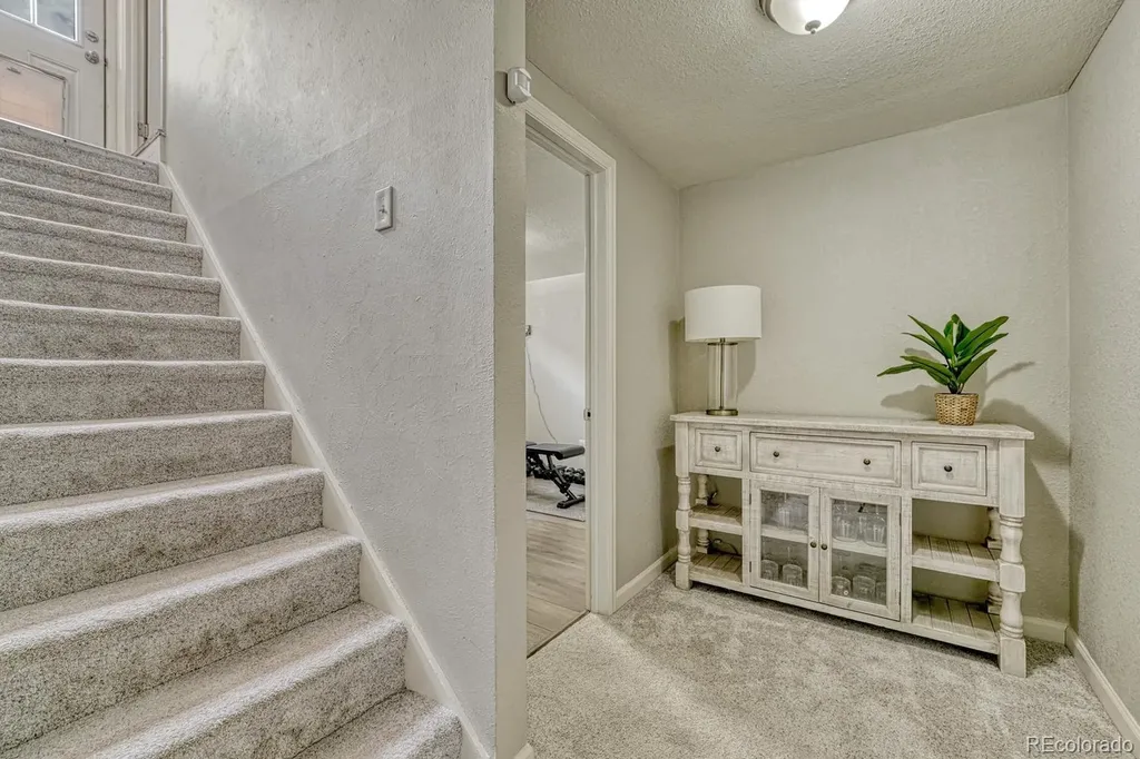 4252 S Logan Street Englewood CO 80113