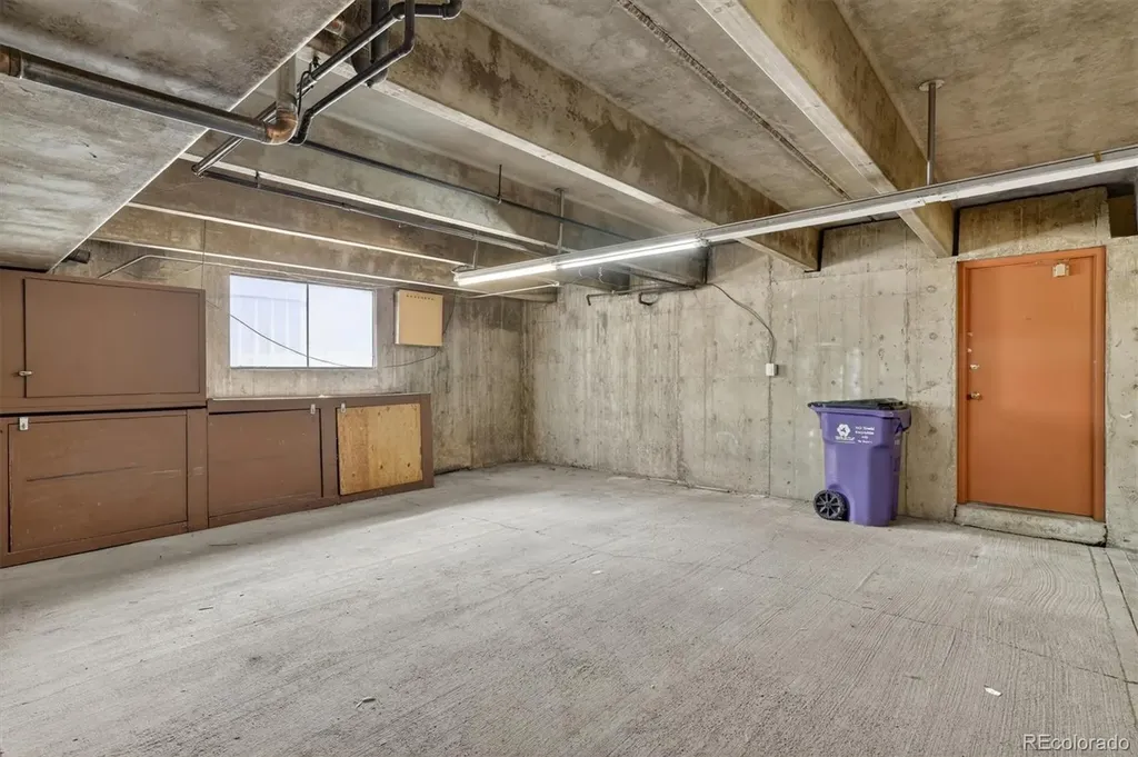 2883 S Locust Street Denver CO 80222