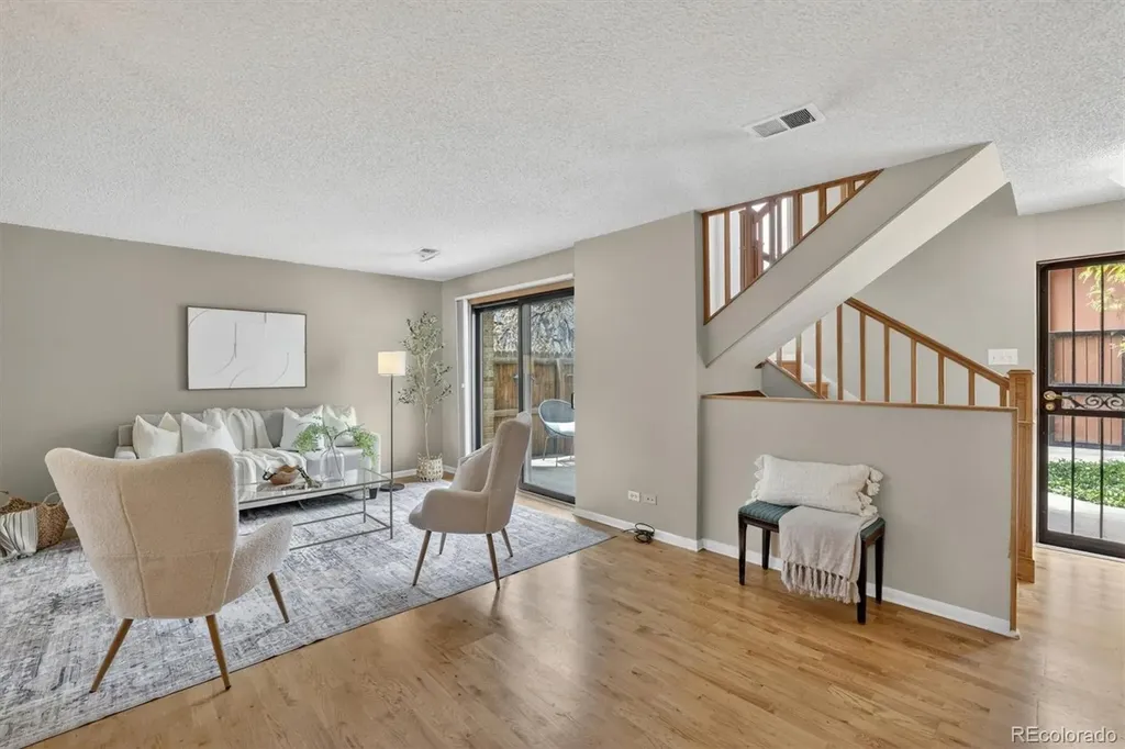 2883 S Locust Street Denver CO 80222