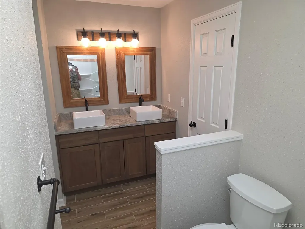 16131 E Belleview Drive Aurora CO 80015