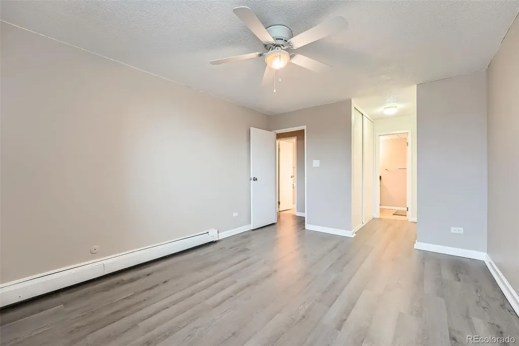 2231 S Vaughn Way Aurora CO 80014