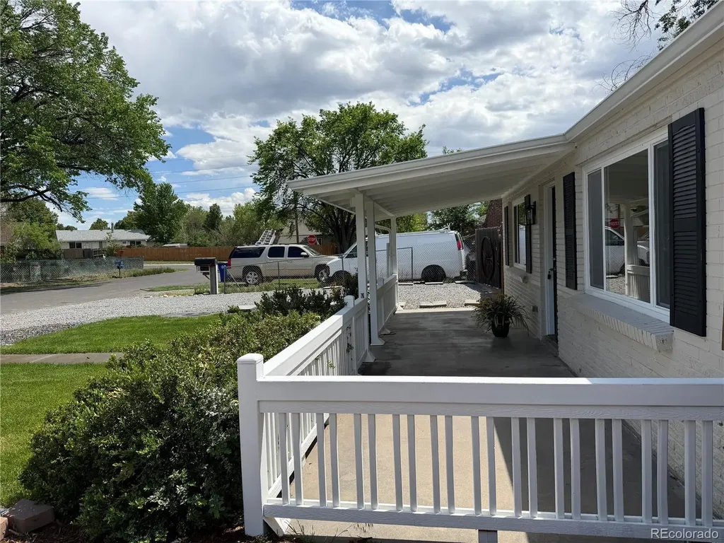 1721 N Argonne Street Aurora CO 80011