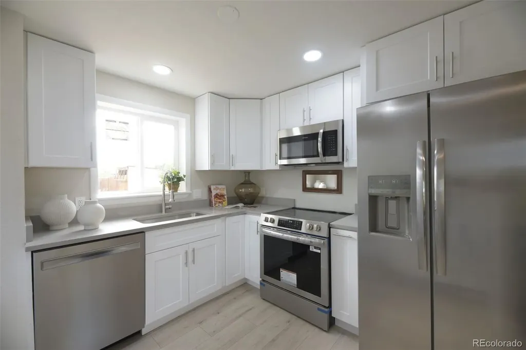 1721 N Argonne Street Aurora CO 80011