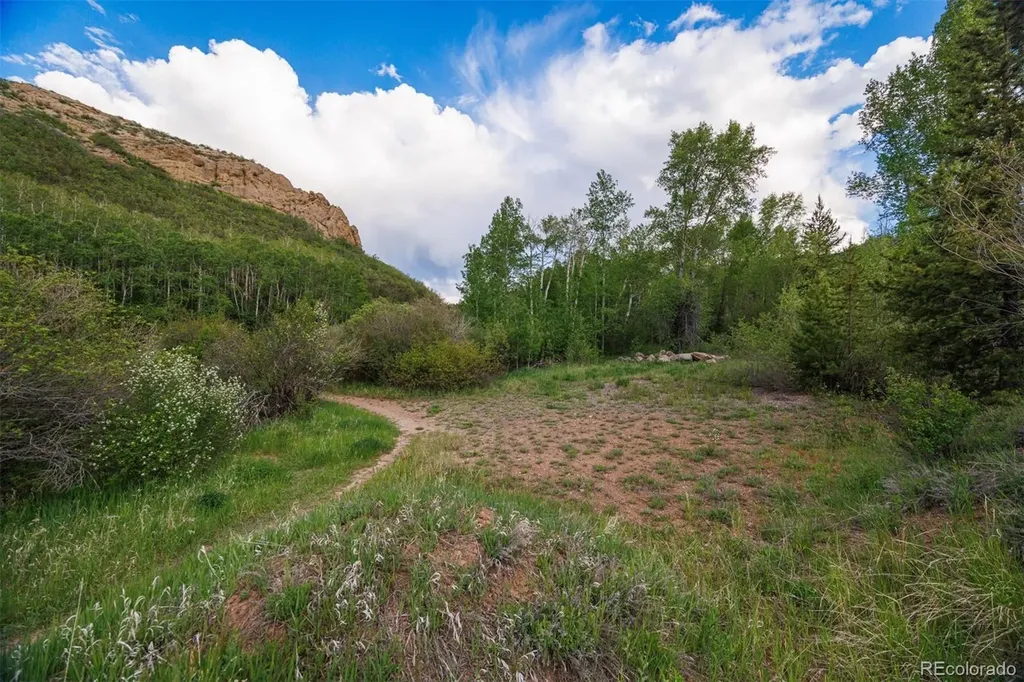 22090 County Road 212 Oak Creek CO 80467