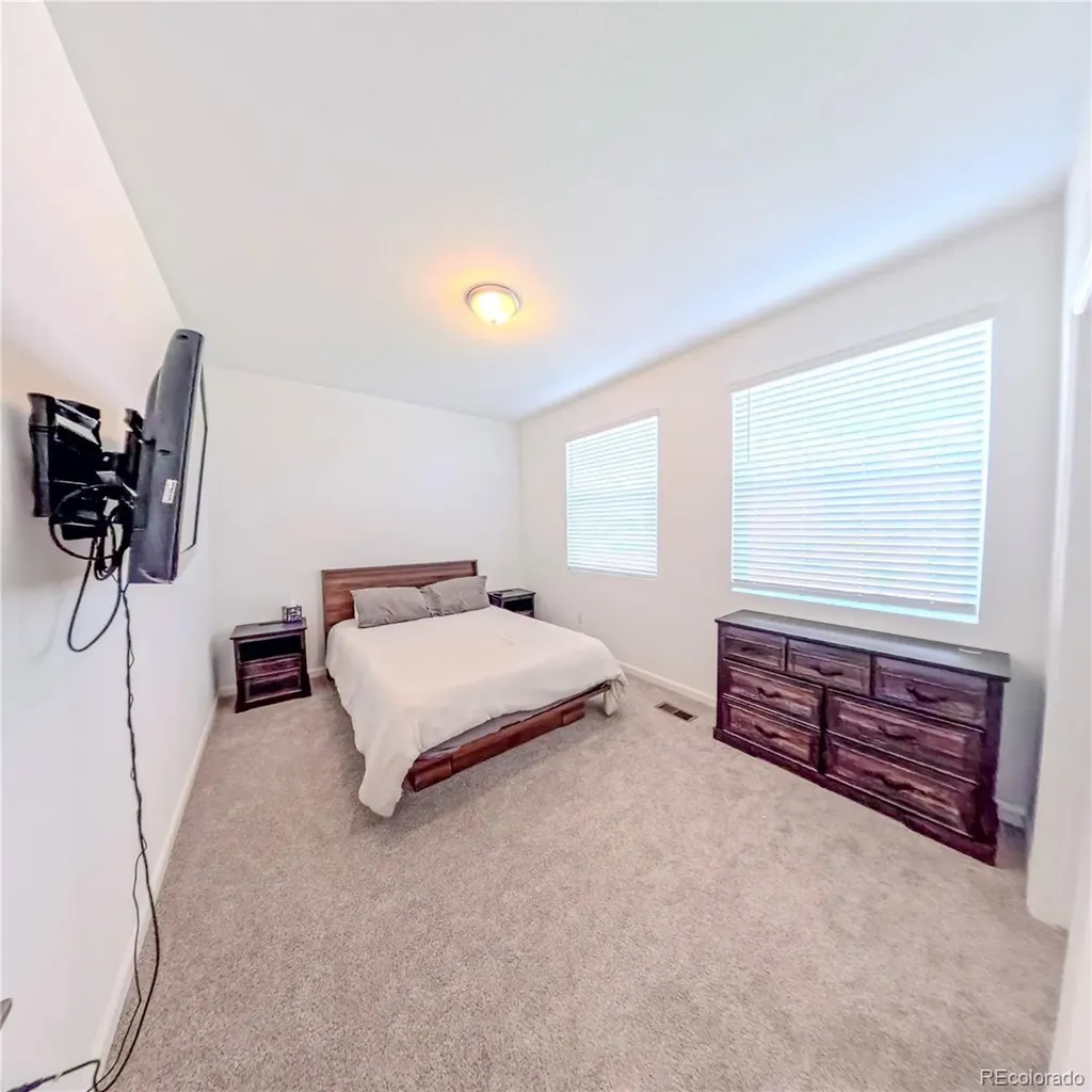 2865 Oxley Street Strasburg CO 80136