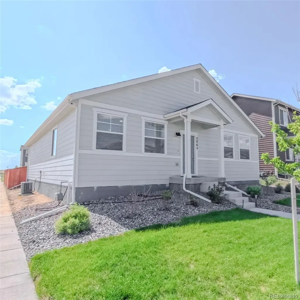 2865 Oxley Street Strasburg CO 80136