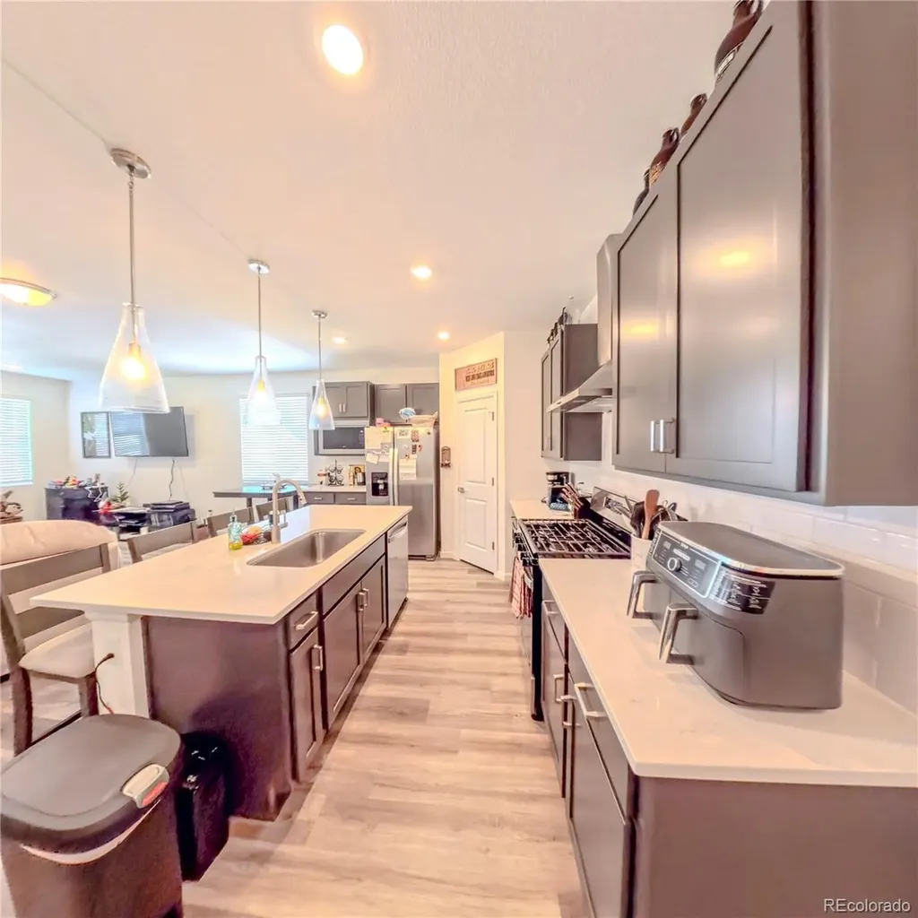 2865 Oxley Street Strasburg CO 80136