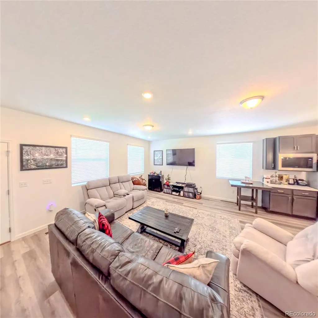2865 Oxley Street Strasburg CO 80136