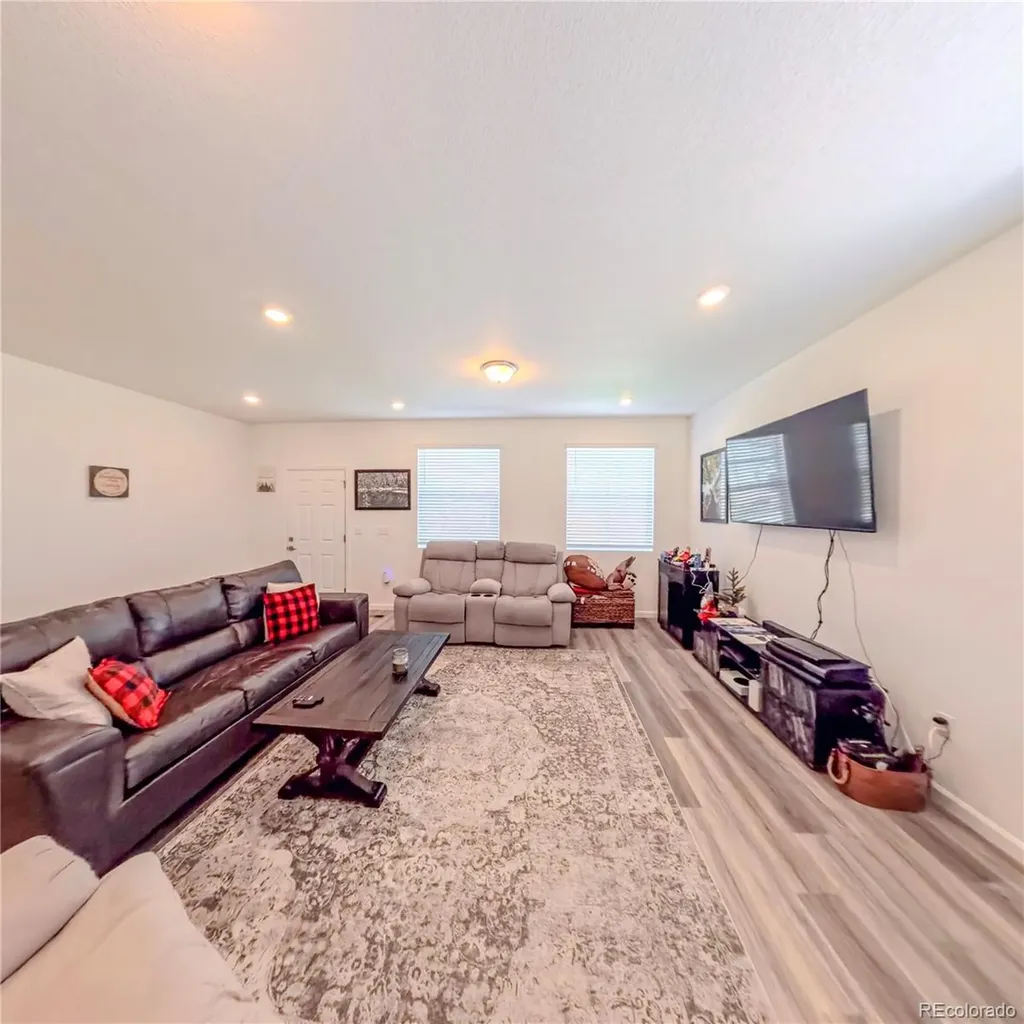2865 Oxley Street Strasburg CO 80136