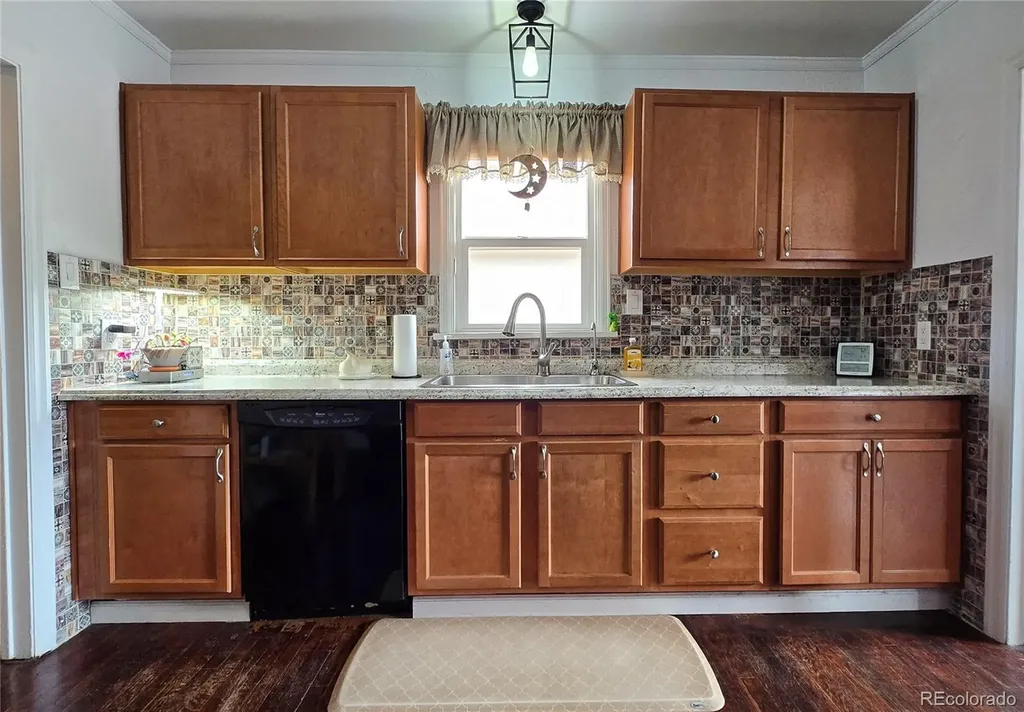 1008 W 7th Street Walsenburg CO 81089