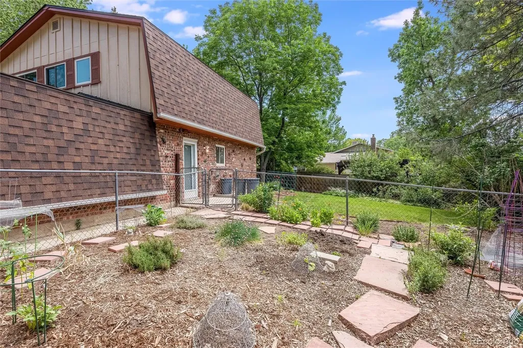 7910 W Harvard Place Lakewood CO 80227