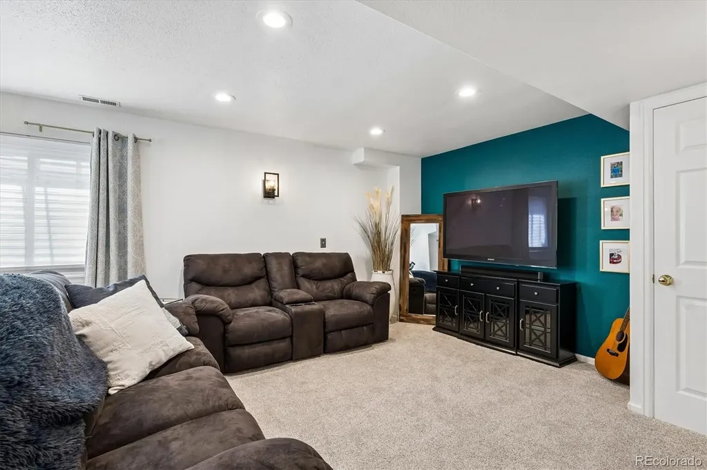9711 Moss Rose Circle Highlands Ranch CO 80129