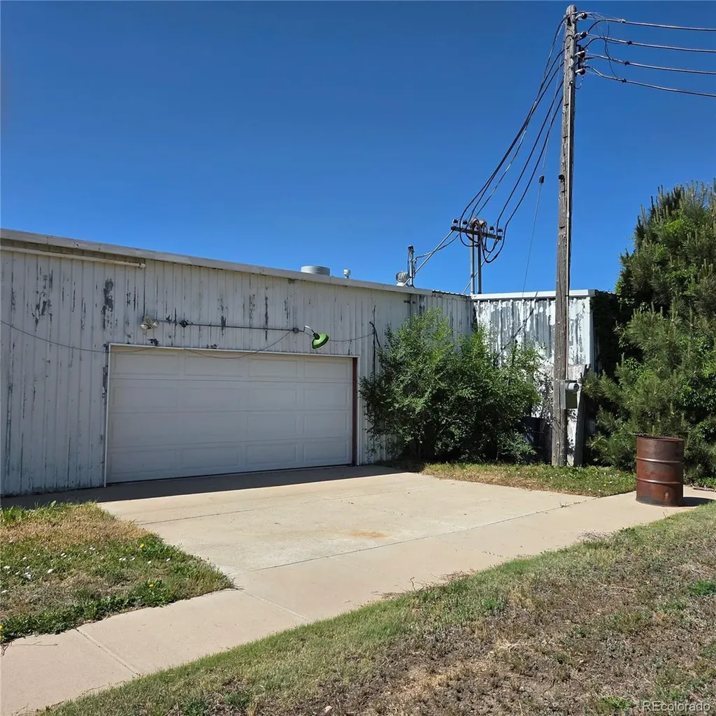 195 N Miller Street Keenesburg CO 80643