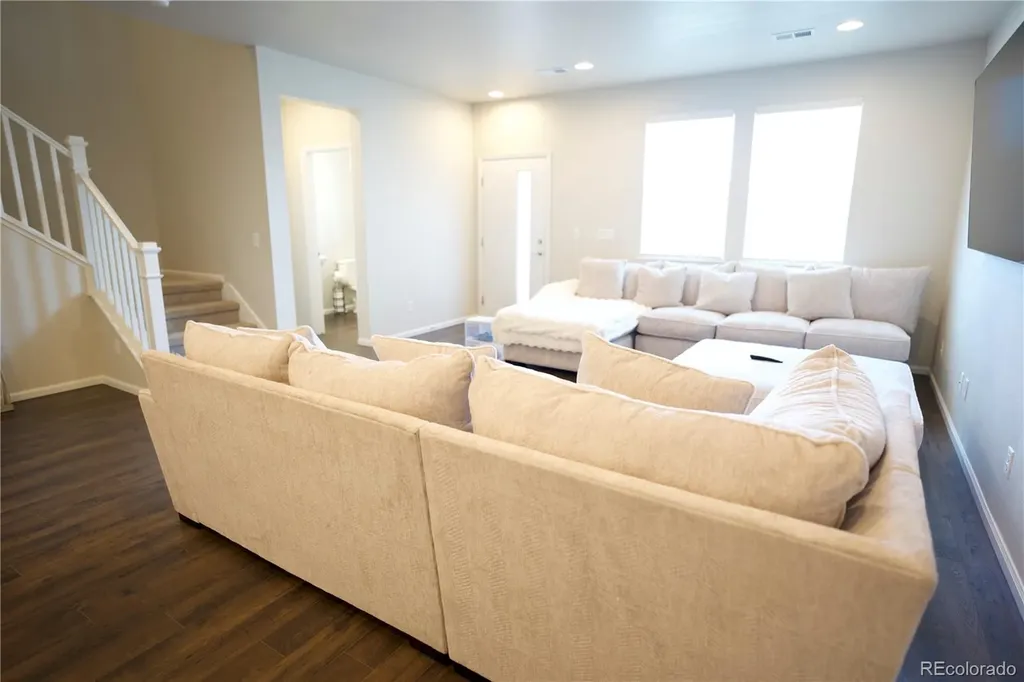 6673 N Ceylon Street Denver CO 80249