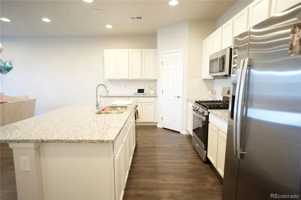 6673 N Ceylon Street Denver CO 80249