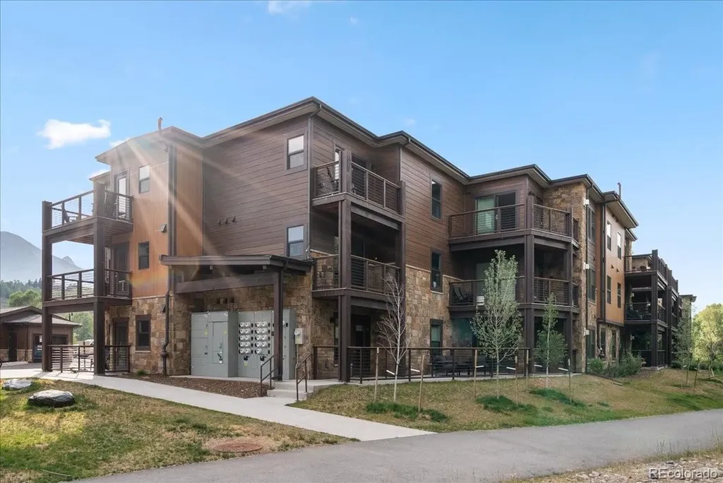 1044 Blue River Parkway Silverthorne CO 80498