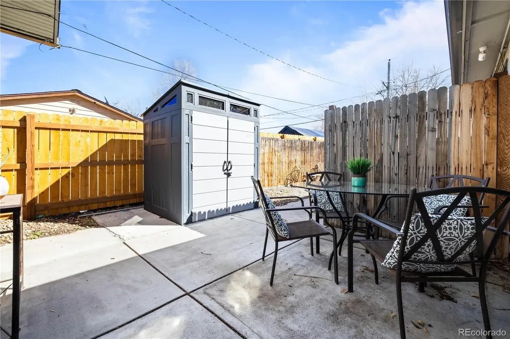4394 W Center Avenue Denver CO 80219